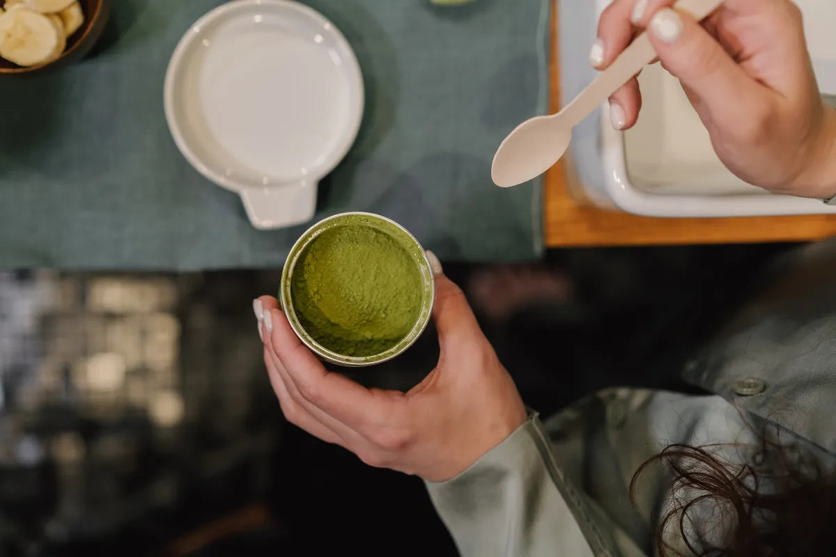What Does Kratom Taste Like?